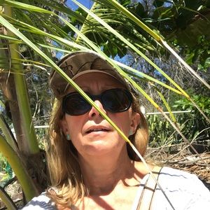 Meet your Posher, Eva